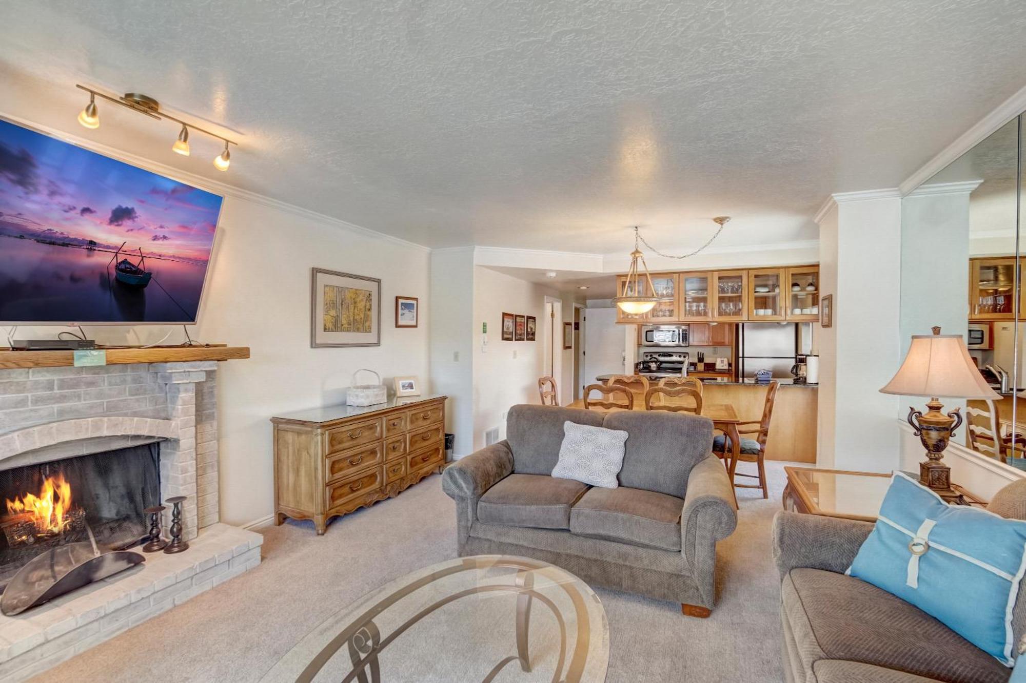 1 Bedroom Condominium,1546333975:JPEG